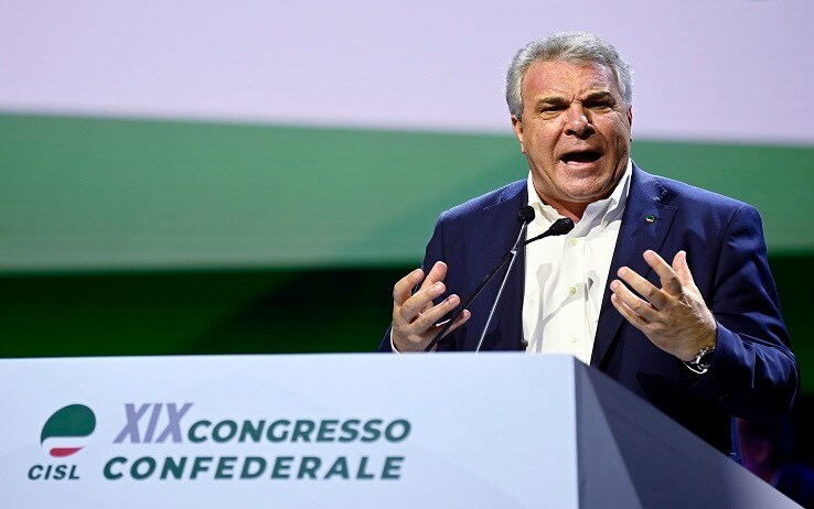 Luigi Sbarra al diciannovesimo congresso federale della Cisl Luigi Sbarra al diciannovesimo congresso federale della Cisl