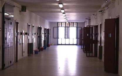 Carcere di Ivrea: botte ai detenuti, indagate 25 persone