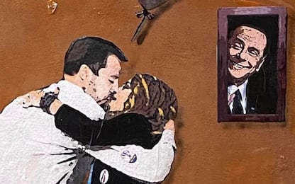 Nuovo murale di TVBoy su Salvini e Meloni a Roma
