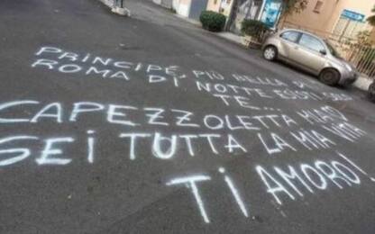 Roma, virale scritta sull'asfalto: "Capezzoletta, ti amoro"
