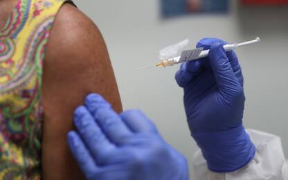 Covid, vaccino anti-influenza aumenta difese? Cosa dicono gli esperti