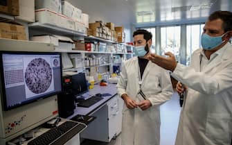 Researchers at work in the ReiThera's laboratories , company is working on second phase of the anti-Covid vaccine named ''GRAd-CoV2'', Castel Romano, outskirts of Rome, on 8 Jannuary 2021. ANSA/FABIO FRUSTACI