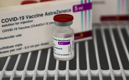 Vaccino AstraZeneca, accordo con l'Ue: finisce il contenzioso legale
