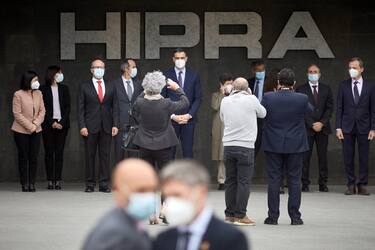 epa09139639 Spain's Prime Minister Pedro Sanchez (C-rear) arrives at Hipra pharmaceutical company, located in Amer, Girona, Catalonia, Spain, 16 April 2021. Sanchez stated on 16 April 2021 that Hipra's project to develop a vaccine against covid-19 is one of the most 'hopeful' to achieve a Spanish vaccine in 2021 and has claimed the unity to overcome the coronavirus pandemic.  EPA/DAVID BORRAT