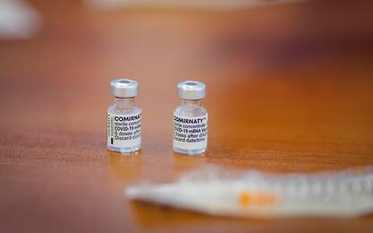 Vaccino Covid, terza dose in Italia: Pfizer chiede l'autorizzazione