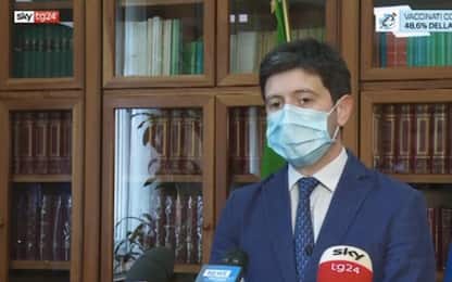 Vaccini Covid, Speranza: "Regioni si adeguino a indicazioni governo"