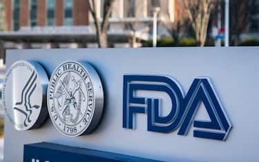epa08876432 (FILE) - The United States Food and Drug Administration (FDA) headquarters in Silver Spring, Maryland, USA, 10 December 2020 (Reissued 10 December 2020). An FDA advisory panel recommended that the agency authorize Pfizer's coronavirus vaccine. The Covid-19 vaccine, known by the working name BNT162b2, is being developed by Pfizer and BioNTech.  EPA/JIM LO SCALZO