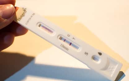 Covid, ipotesi stop ad isolamento domiciliare per i positivi: i pareri