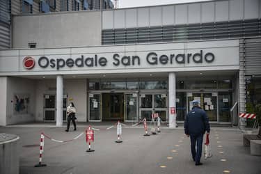 The entrance of the San  Gerardo hospital in Monza, northern Italy, during the second wave of the Covid-19 coronavirus pandemic, 11 november 2020.  Ansa/Matteo Corner