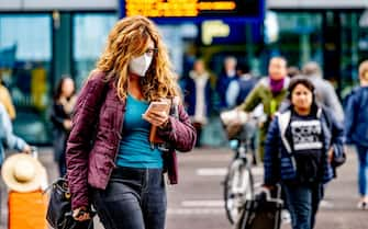 THE HAGUE - People with a mouth cap on in the streets. Autumn wave corona may have started, the number of corona infections is increasing again. It is not necessary for the time being to take new measures to limit the spread of the coronavirus.



Pictured: GV,General View

Ref: SPL5489199 280922 NON-EXCLUSIVE

Picture by: RUT / SplashNews.com



Splash News and Pictures

USA: +1 310-525-5808
London: +44 (0)20 8126 1009
Berlin: +49 175 3764 166

photodesk@splashnews.com



World Rights, No France Rights, No Germany Rights, No Netherlands Rights