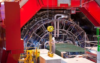 Particle accelerator detector for sub-atomic particles, proton proton collisions