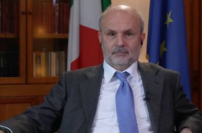 Ministro Schillaci a Live In Napoli: "Vita breve per medici a gettone"