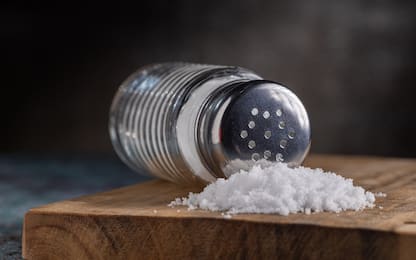 Consumo di sale a tavola troppo alto in Europa, l'allarme dell'Oms
