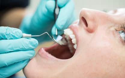 Ricrescita dei denti, dal 2030 sarà possibile grazie a un farmaco