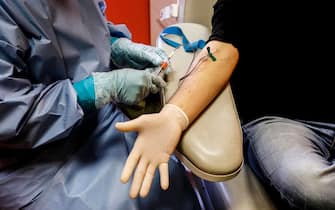 Inizio dei test sierologici presso l'Ospedale Niguarda durante l'emergenza Coronavirus a Milano, 29 aprile 2020.ANSA/Mourad Balti Touati