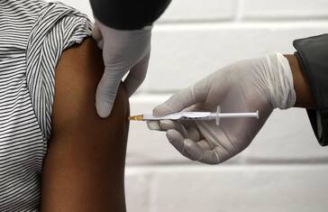 Vaccino contro il Coronavirus, le tappe fino alla distribuzione. FOTO