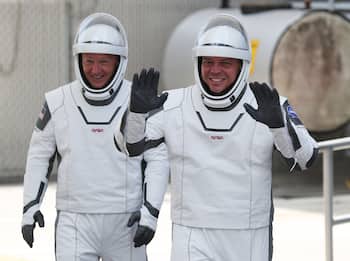 Chi sono Robert Behnken e Douglas Hurley, gli astronauti della Space X