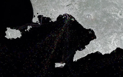 Tre anni di traffico nel Golfo di Napoli in una foto dallo spazio