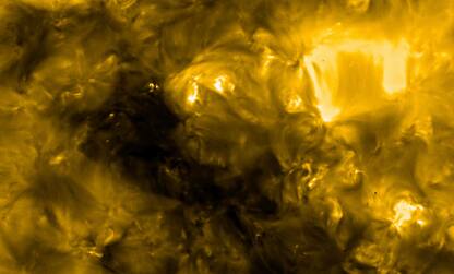 I falò del Sole nelle immagini inviate dal Solar Orbiter di Esa. FOTO