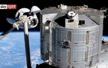 SpaceX, Crew Dragon 2 attracca alla Stazione Spaziale Internazionale