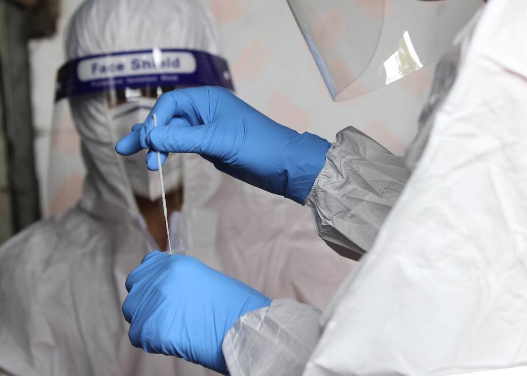 Quarta dose vaccino Covid, da cosa protegge e chi deve farla | Sky TG24