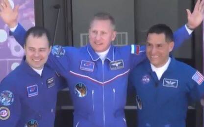 Soyuz lanciata nello Spazio: a bordo della navetta un astronauta Usa