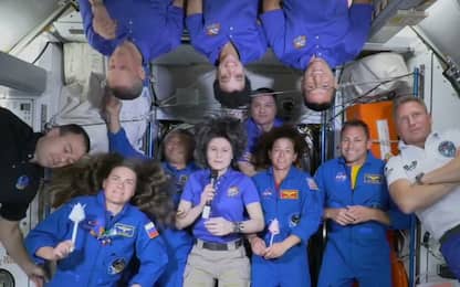 Crew Dragon, i 4 astronauti sono arrivati a bordo della Iss