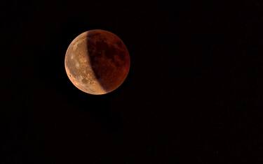 Blood Moon - Total Lunar Eclipse at Lisbon 27-07-2018:22h12m