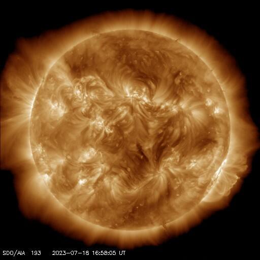La nuova e prolungata esplosione sul Sole