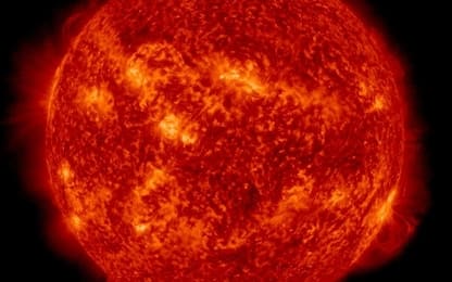 Spazio, nuova esplosione sul Sole: attese tempeste geomagnetiche