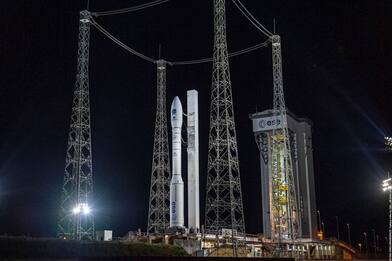 Spazio, decollo riuscito per il razzo europeo Vega