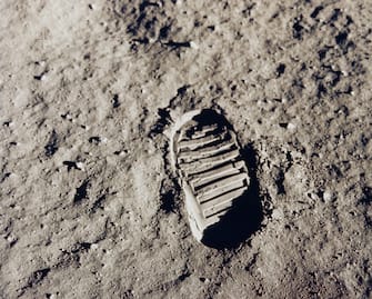 Apollo 11 - NASA, 1969. The first footprint on the Moon', Apollo 11 mission, July 1969. Boot-print of US astronaut Neil Armstrong, first man to set foot on the Moon, clearly visible in the lunar soil. The Apollo 11 Lunar Module, code named Eagle, with Neil Armstrong and Buzz Aldrin on board, landed in the Sea of Tranquillity on 20 July 1969. Apollo 11 was the fifth manned Apollo mission, and was the first to land on the Moon. Artist NASA. (Photo by Heritage Space/Heritage Images via Getty Images)