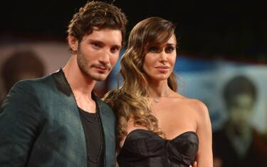 Belen Rodriguez, foto senza fede. Crisi con Stefano di Martino?