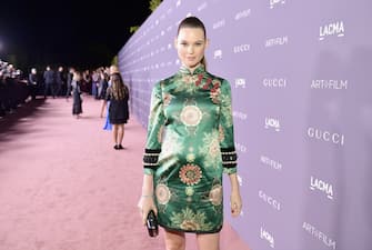 LOS ANGELES, CA - NOVEMBER 04:  Model Behati Prinsloo attends the 2017 LACMA Art + Film Gala Honoring Mark Bradford and George Lucas presented by Gucci at LACMA on November 4, 2017 in Los Angeles, California.  (Photo by Neilson Barnard/Getty Images for LACMA)
