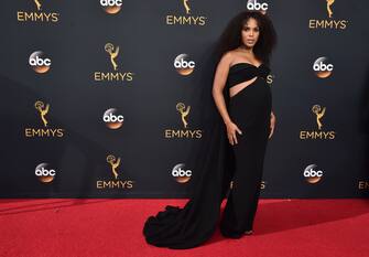LOS ANGELES, CA - SEPTEMBER 18:  Actress Kerry Washington attends the 68th Annual Primetime Emmy Awards at Microsoft Theater September 18, 2016 in Los Angeles, California.  (Photo by Alberto E. Rodriguez/Getty Images)
