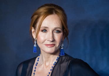 J.K Rowling, polemica su Twitter per alcune affermazioni sui trans