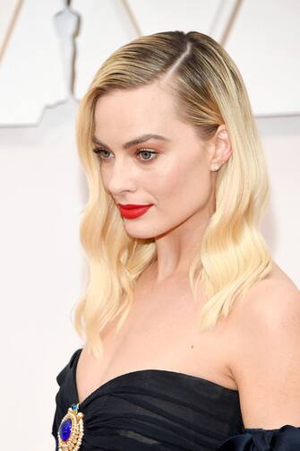 HOLLYWOOD, CALIFORNIA - FEBRUARY 09: Margot Robbie attends the 92nd Annual Academy Awards at Hollywood and Highland on February 09, 2020 in Hollywood, California. (Photo by Kevin Mazur/Getty Images)
