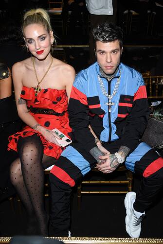 1207582665 MILAN, ITALY - FEBRUARY 20: Chiara Ferragni and Fedez attend the Moschino fashion show on February 20, 2020 in Milan, Italy. (Photo by Daniele Venturelli/Getty Images)