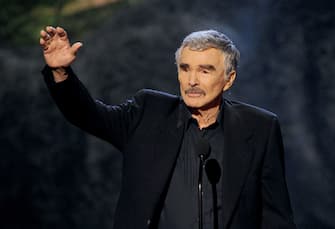 CULVER CITY, CA - JUNE 08:  Actor Burt Reynolds accepts award onstage during Spike TV's Guys Choice 2013 at Sony Pictures Studios on June 8, 2013 in Culver City, California.  (Photo by Kevin Winter/Getty Images for Spike TV)