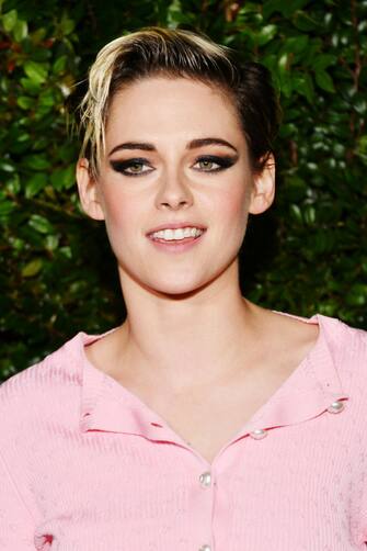 1131732323 BEVERLY HILLS, CALIFORNIA - FEBRUARY 23: Kristen Stewart attends Chanel And Charles Finch Pre-Oscar Awards Dinner At The Polo Lounge in Beverly Hills on February 23, 2019 in Beverly Hills, California. (Photo by Dia Dipasupil/WireImage)