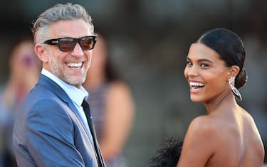 VENICE, ITALY - AUGUST 30: Vincent Cassel and Tina Kunakey attend "J'Accuse" (An Officer And A Spy) premiere during the 76th Venice Film Festival at Sala Grande on August 30, 2019 in Venice, Italy. (Photo by Jacopo Raule/Getty Images)