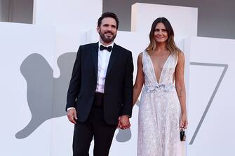 VENICE, ITALY - SEPTEMBER 12: Matt Dillon and  Roberta Mastromichele walk the red carpet ahead of closing ceremony at the 77th Venice Film Festival on September 12, 2020 in Venice, Italy. (Photo by Stefania D'Alessandro/WireImage)