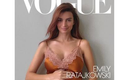 Emily Ratajkowski è incinta: l'annuncio social con un video