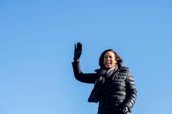 BETHLEHEM, PA - NOVEMBER 02:  Democratic Vice Presidential Nominee Sen. Kamala Harris (D-CA) arrives at a drive-in rally on the eve of the general election on November 2, 2020 in Bethlehem, Pennsylvania. Democratic presidential nominee Joe Biden, who is originally from Scranton, Pennsylvania, remains ahead of President Donald Trump by about six points, according to a recent polling average.  With the election tomorrow, Trump held four rallies across Pennsylvania over the weekend, as he vies to recapture the Keystone State's vital 20 electoral votes. In 2016, he carried Pennsylvania by only 44,292 votes out of more than 6 million cast, less than a 1 percent differential, becoming the first Republican to claim victory here since 1988. (Photo by Mark Makela/Getty Images)