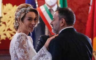 Un momento del matrimonio civile tra Silvia Salis e Fausto Brizzi in Campidoglio, Roma 14 novembre 2020. ANSA / FABIO FRUSTACI