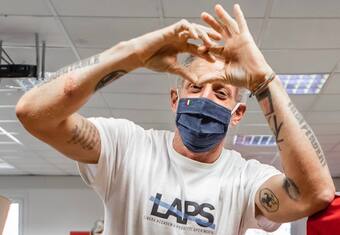 Lapo Elkann dona 450mila euro per Natale a famiglie fragili