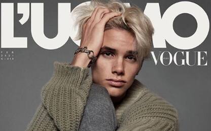 Moda, Romeo Beckham fa il suo debutto sulla copertina di Vogue