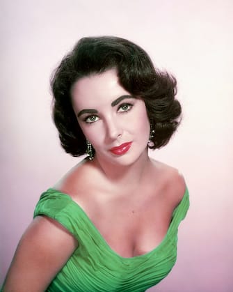 British-born American actress Elizabeth Taylor (1932 - 2011), circa 1955. (Photo by Silver Screen Collection/Getty Images)