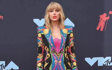 Copyright, Taylor Swift combatte una battaglia legale contro Evermore