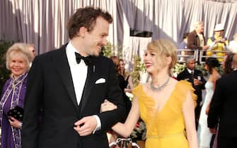 HOLLYWOOD - MARCH 05:  Actors Heath Ledger and Michelle Williams arrive to the 78th Annual Academy Awards at the Kodak Theatre on March 5, 2006 in Hollywood, California.  (Photo by Frazer Harrison/Getty Images)